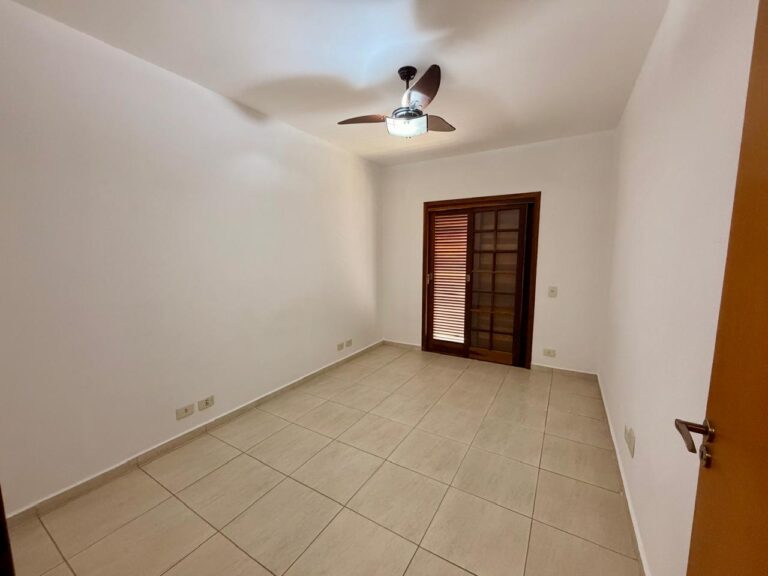 0676121f-294c-4af7-b5d0-dc3dd98dfd27