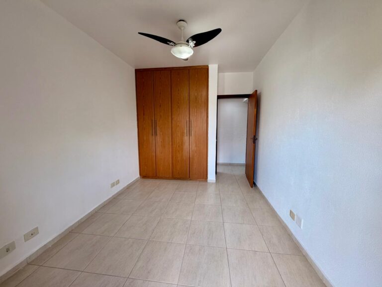 2eb43189-93b9-42f1-80a0-0abad088a8d7