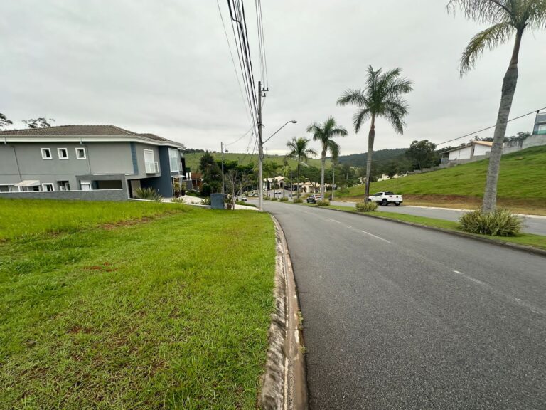 5b8e3cb8-9050-49a0-8679-e5a1447d502f