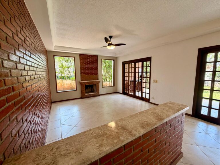 d596f737-d769-47ad-bd89-ecf0977192ea