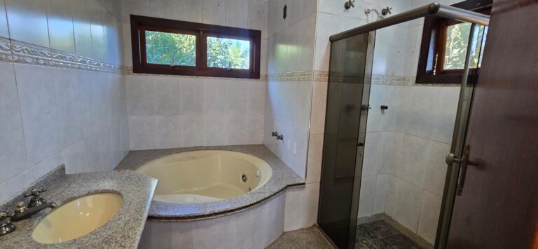 5366ee0e-c8e4-4d44-b05c-491ceba1c41d