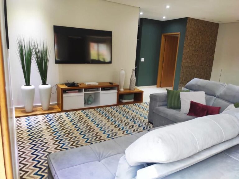 228da2a7-d051-40dd-8724-ed8ee558a8c1