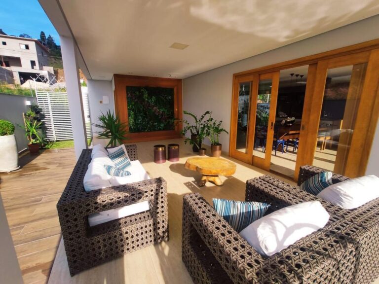 dadd9d03-ec53-4b78-9f09-f4c1fad5627b