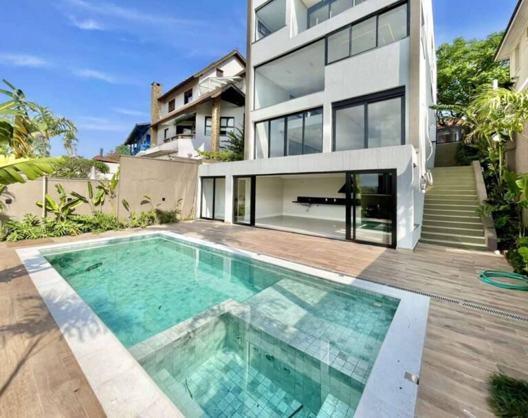 La photo 1.JPEG a été réduite de 74.02 % le Quinta-feira 24 Outubro 2024 à 13:10 par Photo Réducteur v4.10 à télécharger sur http://www.emjysoft.com/