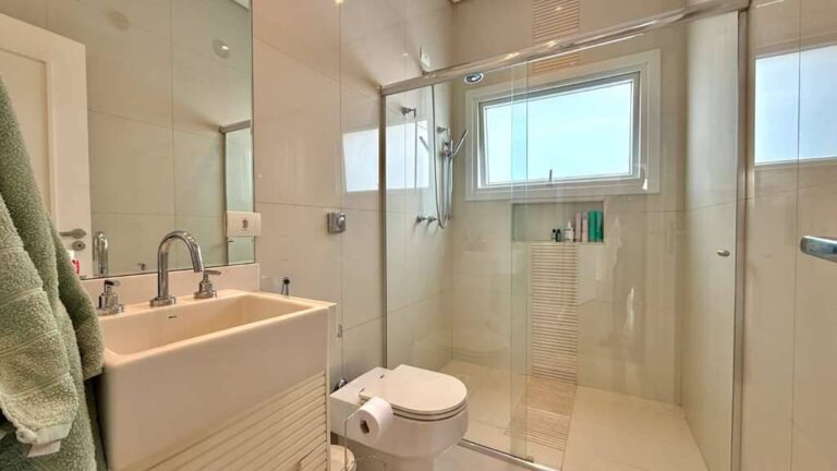 La photo 17.jpg a été réduite de 62.34 % le Quinta-feira 22 Maio 2025 à 08:05 par Photo Réducteur v4.10 à télécharger sur http://www.emjysoft.com/