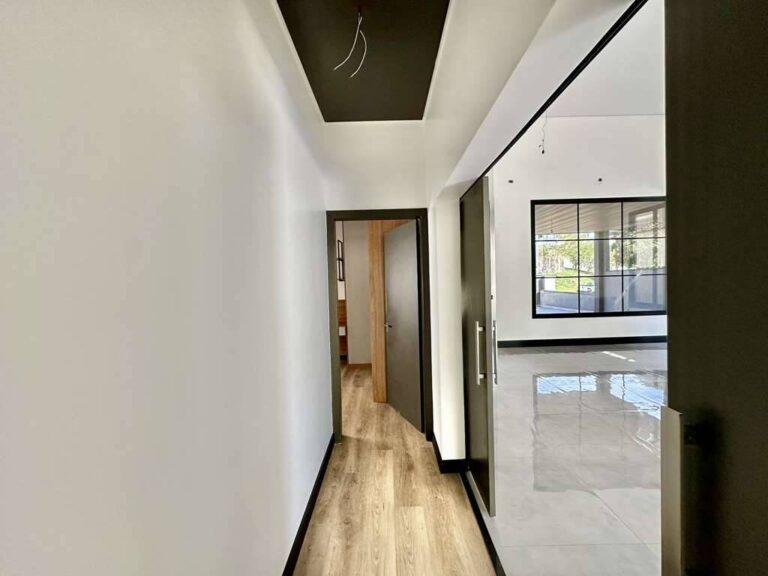 La photo 40.JPEG a été réduite de 92.39 % le Segunda-feira 16 Junho 2025 à 22:06 par Photo Réducteur v4.10 à télécharger sur http://www.emjysoft.com/