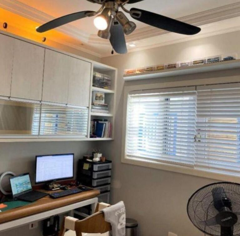 718f7819-8c77-4632-8a73-4662761d84d7