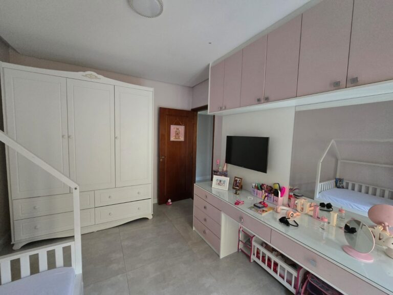 WhatsApp Image 2025-06-12 at 12.07.00