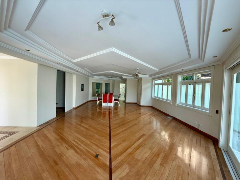 WhatsApp Image 2025-09-05 at 13.47.08