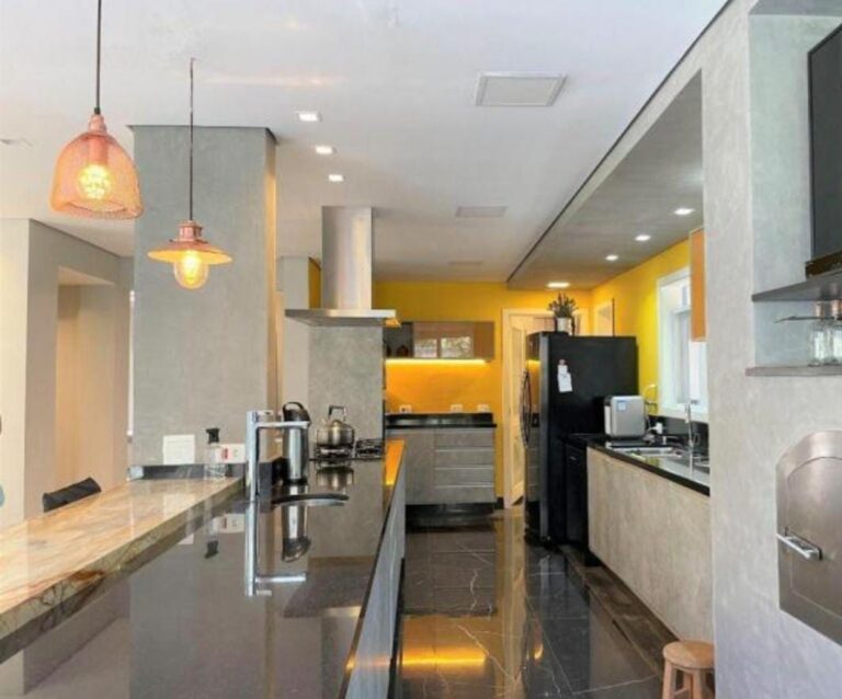 a9ddd193-8279-44b7-b947-82c07a7874aa