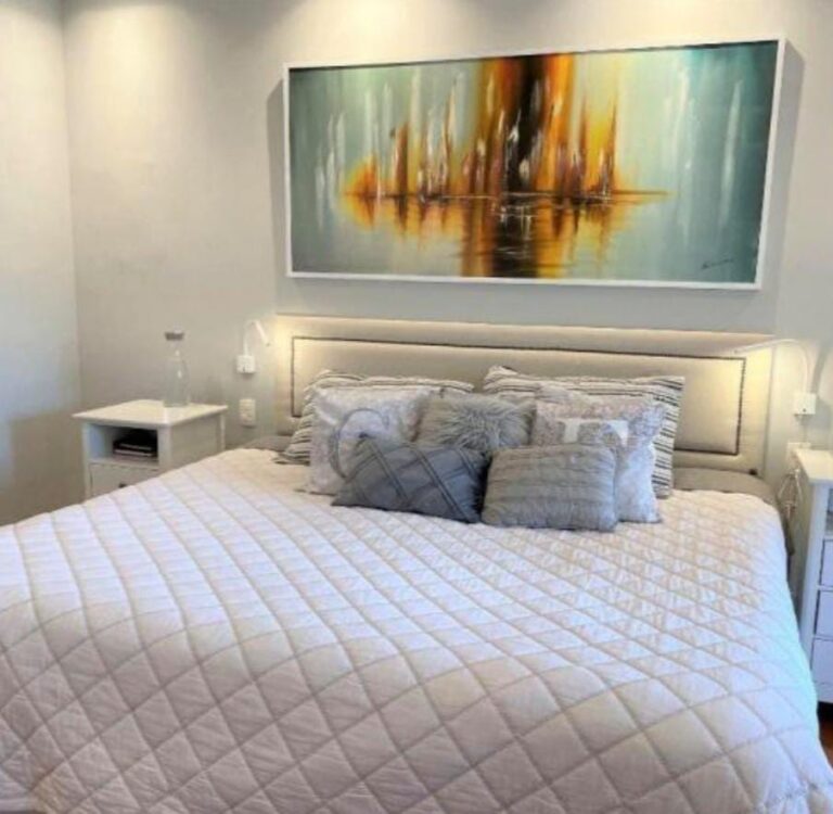 e46dc196-57a5-4c9c-9ad1-1e77d5a05a6c