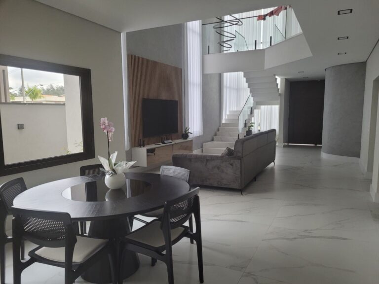 b40e4636-0612-4e20-aa6f-53467bc972e3