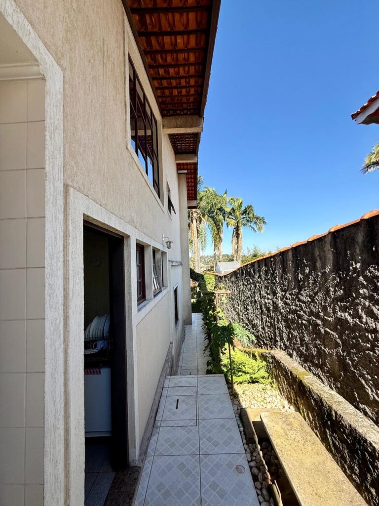 WhatsApp Image 2025-08-13 at 18.59.36 (1)