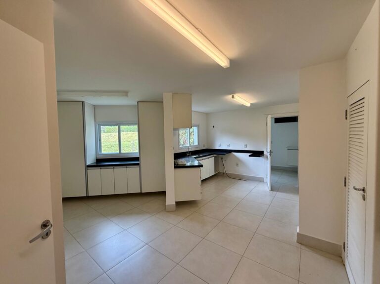 WhatsApp Image 2025-08-15 at 08.29.48