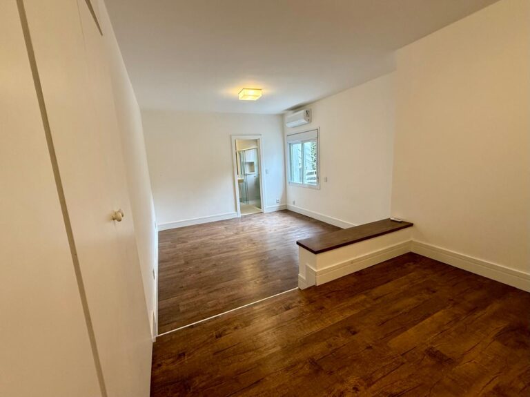 WhatsApp Image 2025-08-15 at 08.29.51 (1)