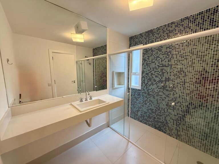 WhatsApp Image 2025-08-15 at 08.29.52