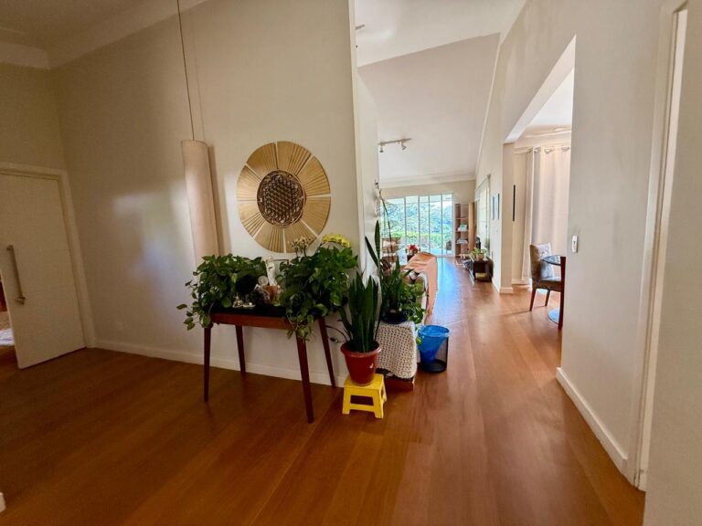 WhatsApp Image 2025-08-18 at 10.59.08 (1)