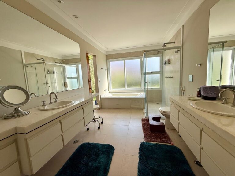 WhatsApp Image 2025-08-18 at 10.59.16 (2)