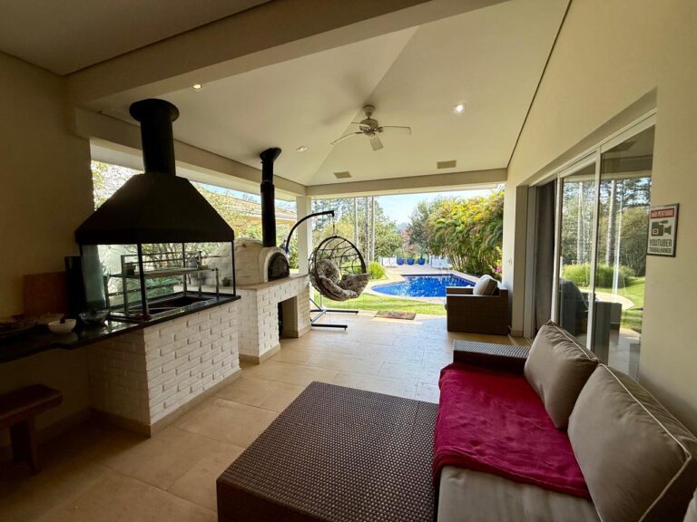 WhatsApp Image 2025-08-18 at 10.59.19 (2)