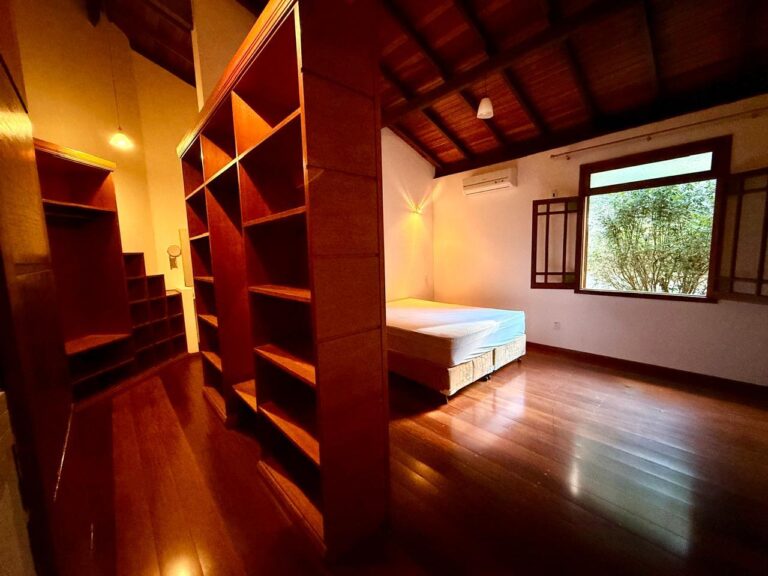 WhatsApp Image 2025-08-20 at 15.16.22 (1)