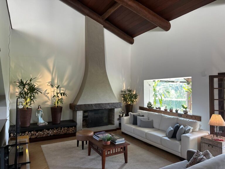 WhatsApp Image 2025-08-20 at 15.19.06