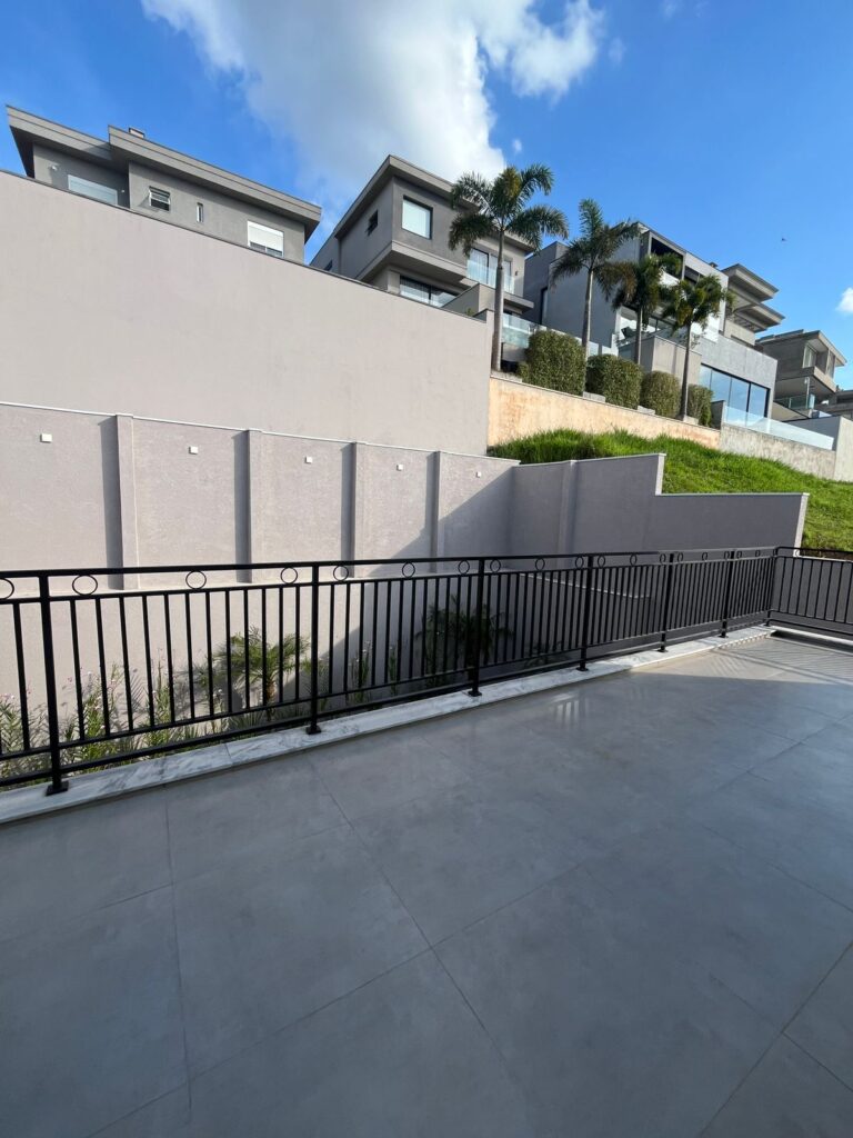 WhatsApp Image 2025-08-25 at 10.44.16