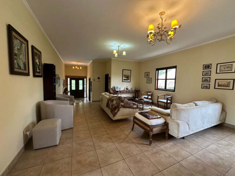 WhatsApp Image 2025-08-26 at 09.37.34