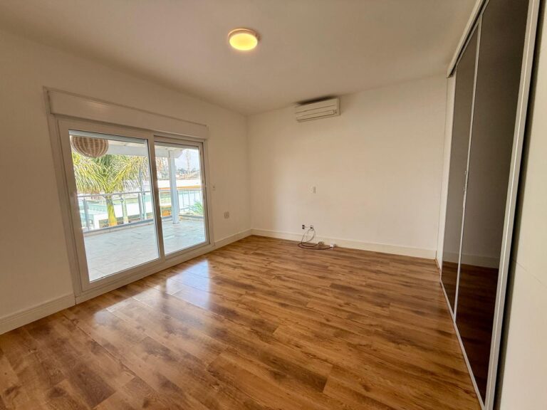 WhatsApp Image 2025-08-28 at 12.55.11 (2)