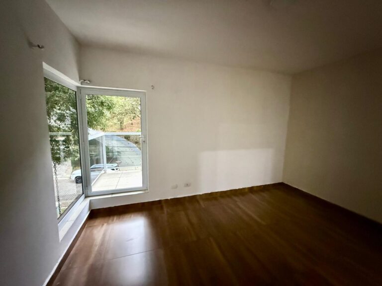 WhatsApp Image 2025-08-28 at 15.22.16 (1)