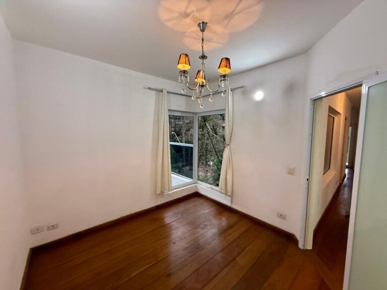 WhatsApp Image 2025-08-28 at 15.22.16