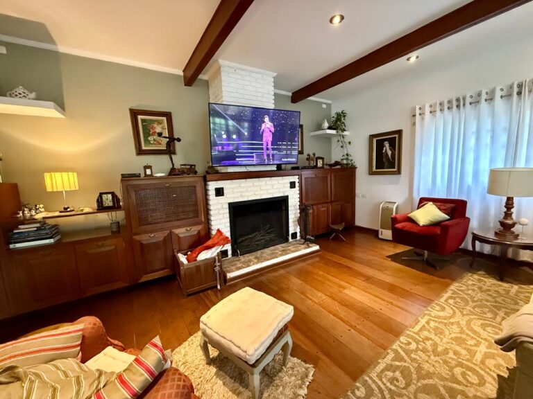 WhatsApp Image 2025-08-28 at 17.14.52 (2)