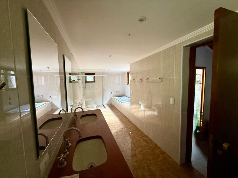 WhatsApp Image 2025-09-30 at 06.08.05 (2)