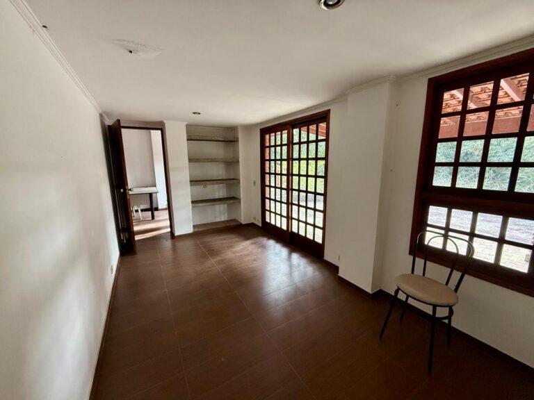 WhatsApp Image 2025-09-30 at 06.08.07 (2)