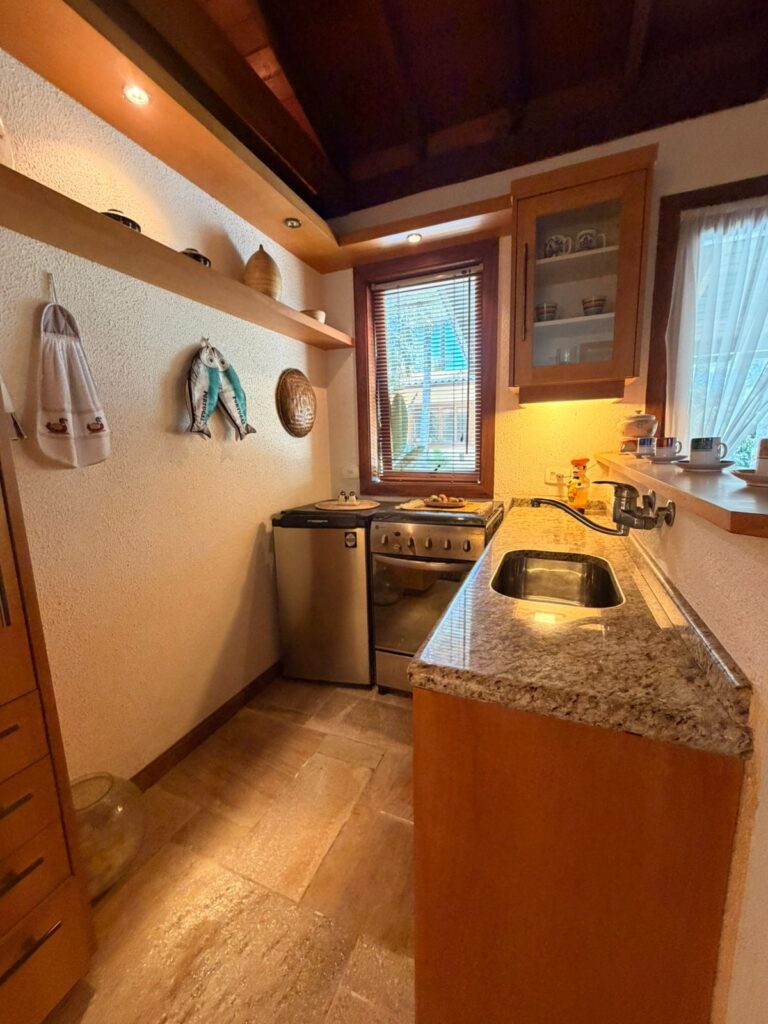 f1b10a24-454f-4a24-b7ed-50a3be1f2747