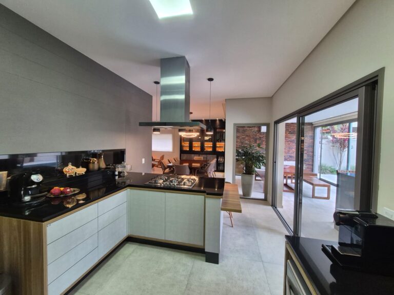 994f0298-f839-4237-887d-77acca1ad3b7