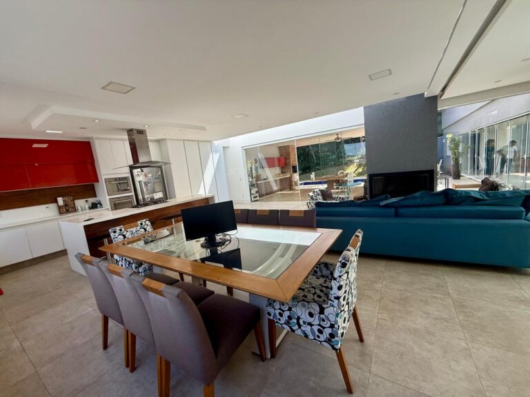 WhatsApp Image 2025-09-01 at 12.40.20 (1)