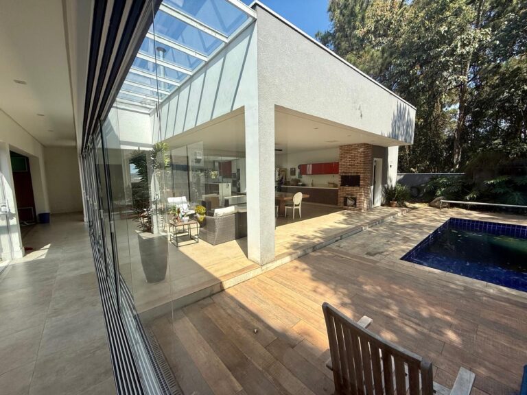 WhatsApp Image 2025-09-01 at 12.40.24 (1)