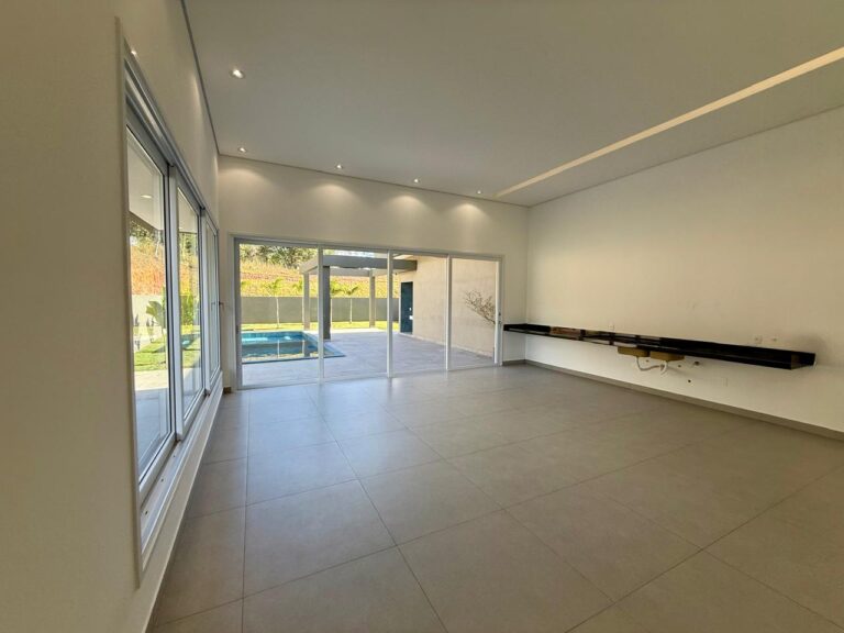 WhatsApp Image 2025-09-03 at 15.52.12 (2)