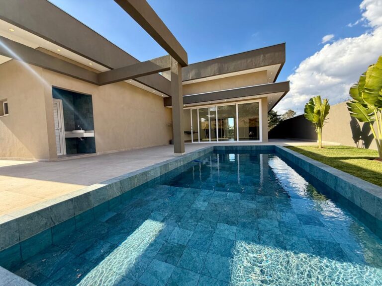 WhatsApp Image 2025-09-03 at 15.52.13 (1)