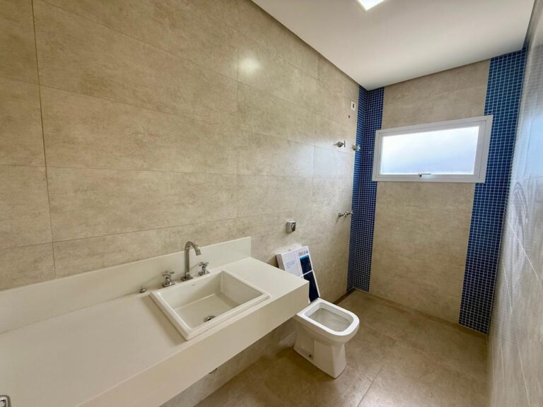 WhatsApp Image 2025-09-04 at 11.41.02 (1)