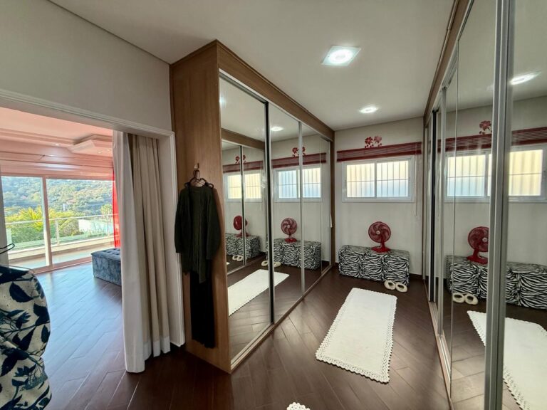 WhatsApp Image 2025-09-10 at 17.42.45 (1)