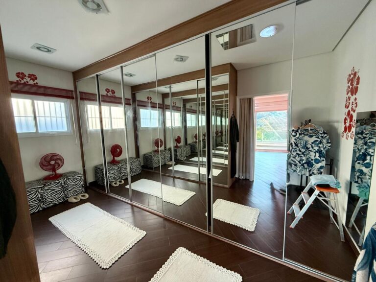 WhatsApp Image 2025-09-10 at 17.42.45