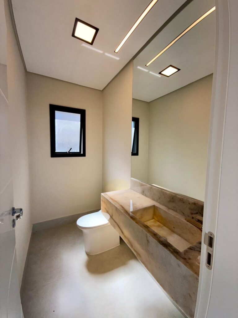 WhatsApp Image 2025-09-10 at 17.47.00 (1)