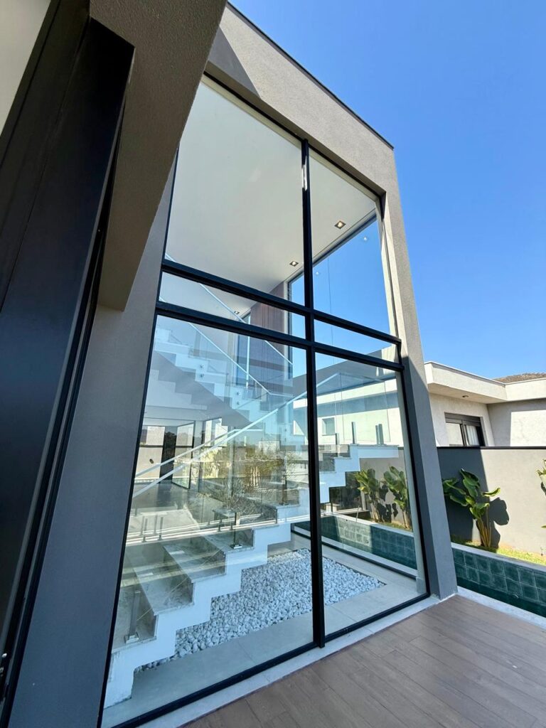 WhatsApp Image 2025-09-10 at 17.47.00