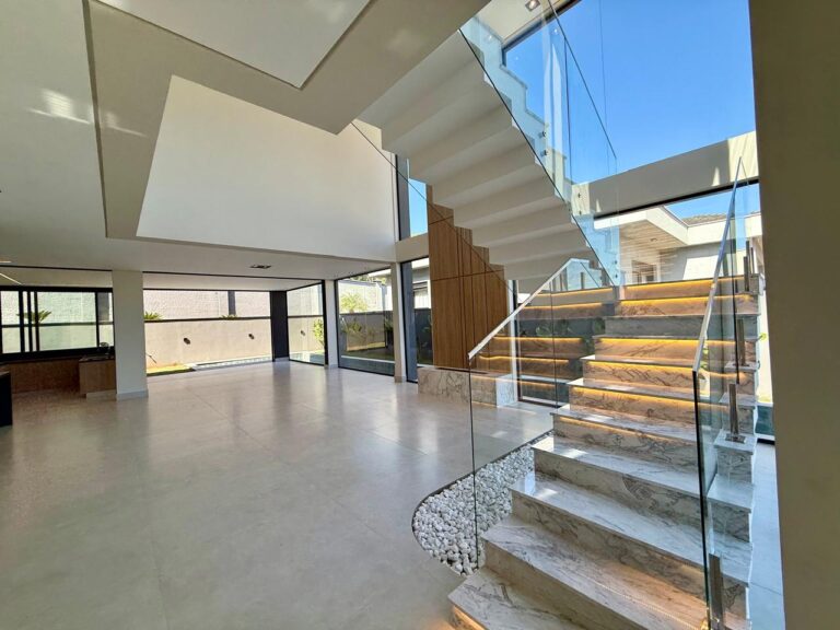 WhatsApp Image 2025-09-10 at 17.47.05 (1)