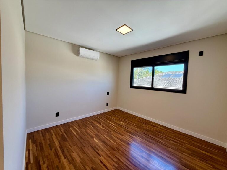 WhatsApp Image 2025-09-10 at 17.47.08 (1)