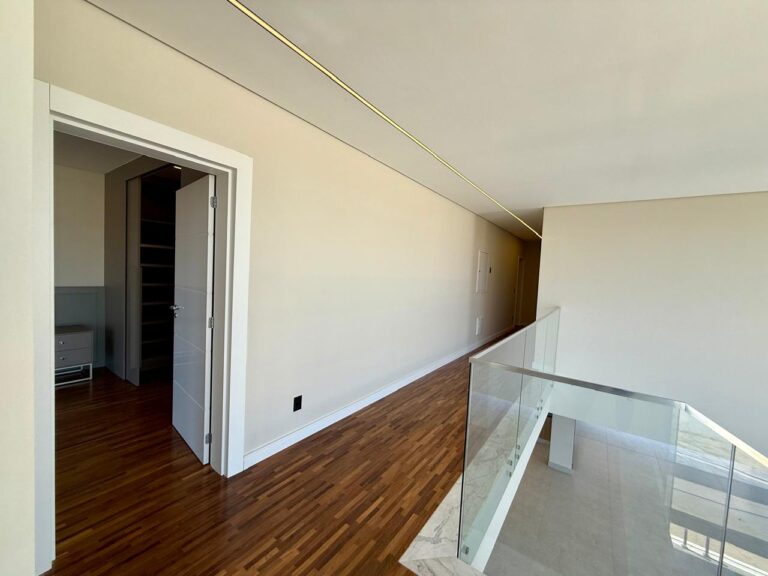 WhatsApp Image 2025-09-10 at 17.47.08