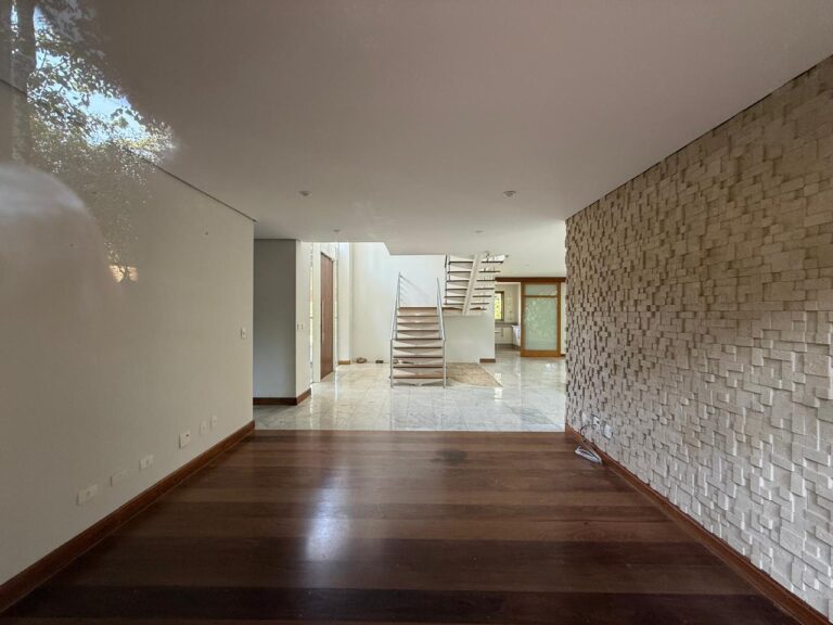 WhatsApp Image 2025-09-10 at 18.28.59 (4)