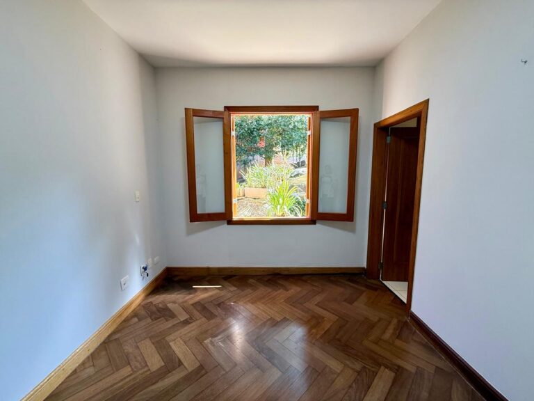 WhatsApp Image 2025-09-10 at 18.29.00 (4)