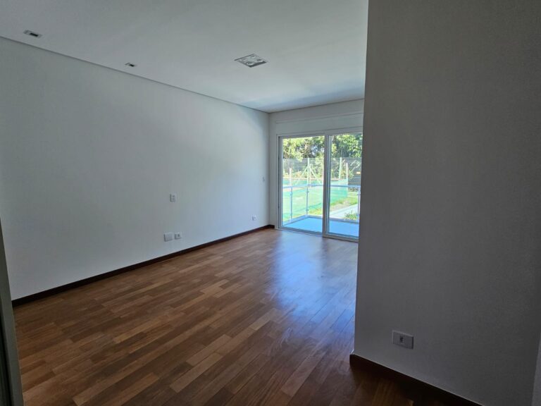 WhatsApp Image 2025-09-11 at 11.01.53 (2)